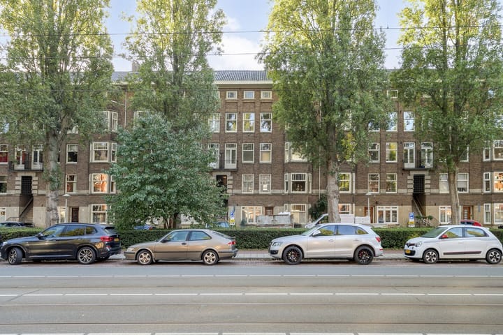 Rooseveltlaan 123 in Amsterdam foto