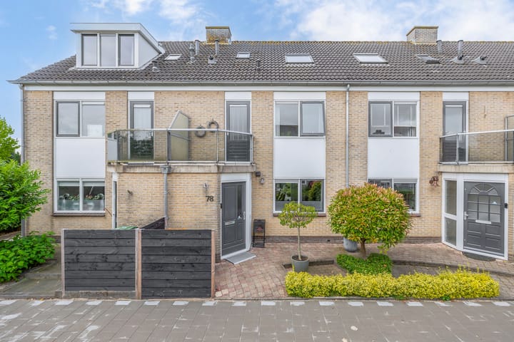 Roosje Voshoeve 78 in Waddinxveen foto
