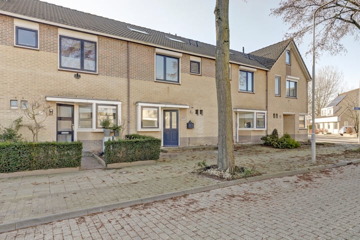 Rosa Luxemburgstraat 6 in Arnhem foto
