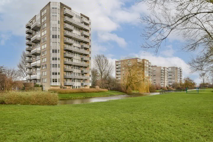 Rosa Spierlaan 10 in Amstelveen foto