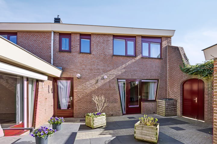 Rosa Spierstraat 44 in Hoofddorp