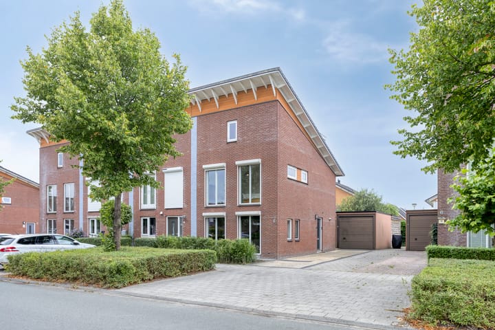 Rosa Spierweg 18 in Assen foto