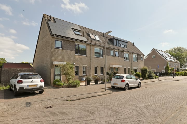 Rosmolen 108 in Alphen aan den Rijn foto