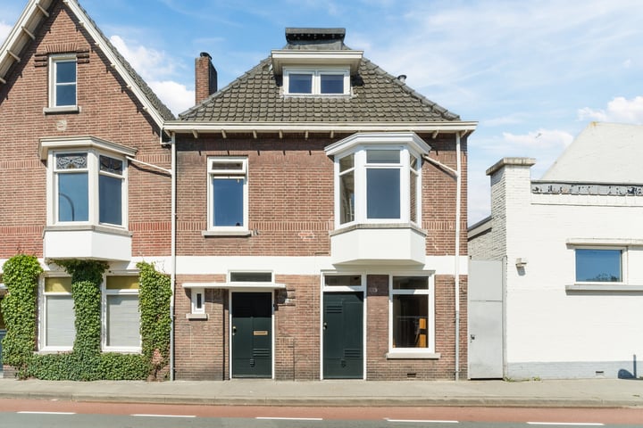 Rosmolenplein 34 in Tilburg foto