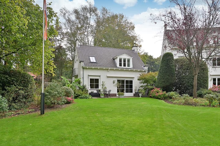 Rossinilaan 26 in Hilversum foto