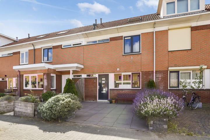 Rossinilaan 5 in Nieuw-Vennep foto