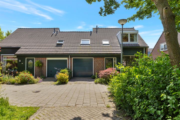 Rossinistraat 134 in Heemskerk foto