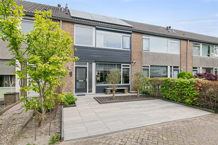 Rotterdambaan 19 in Benthuizen foto