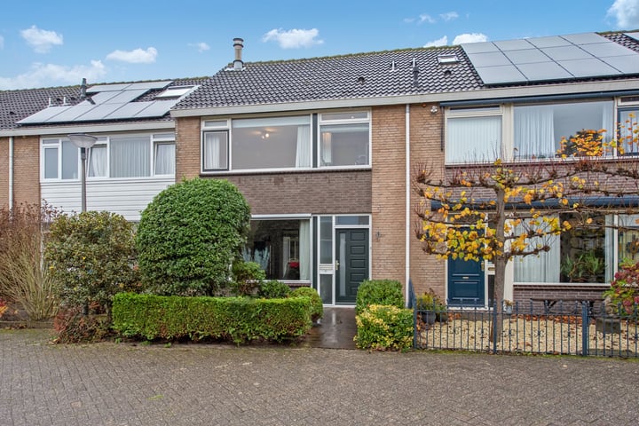 Rotterdambaan 8 in Benthuizen foto