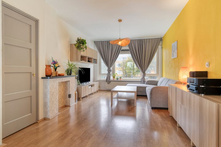 Rotterdamsedijk 249B in Schiedam foto