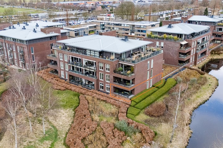 Rouboslaan 106 in Voorschoten foto