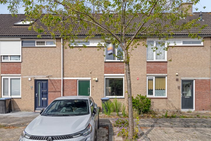 Rousselpad 19 in Spijkenisse foto