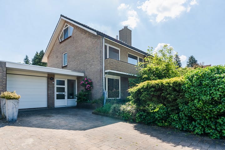 Rozelaar 12 in Geldrop foto