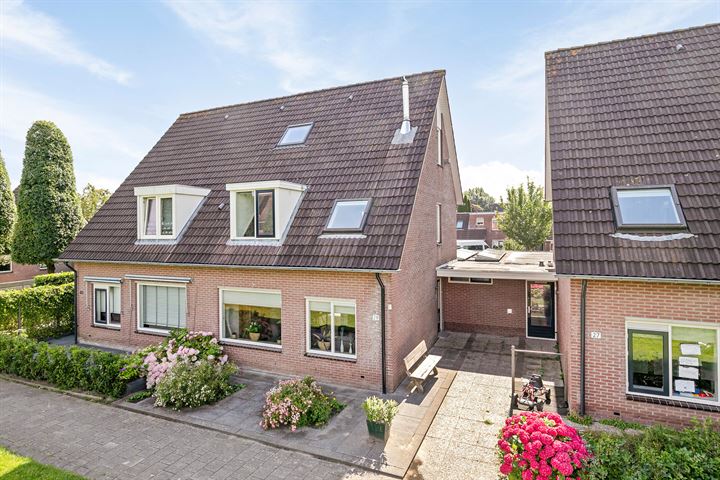 Rozemarijn 29 in Dronten foto