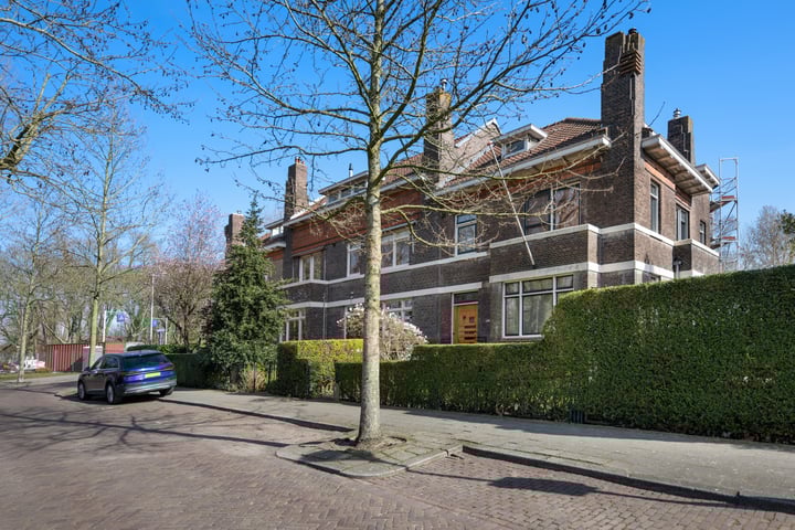 Rozenburglaan 22 in Rotterdam foto