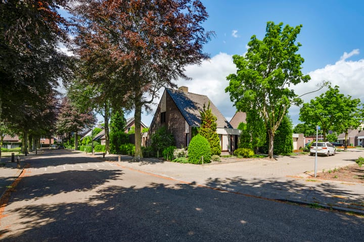 Rozenhof 1 in Heythuysen foto