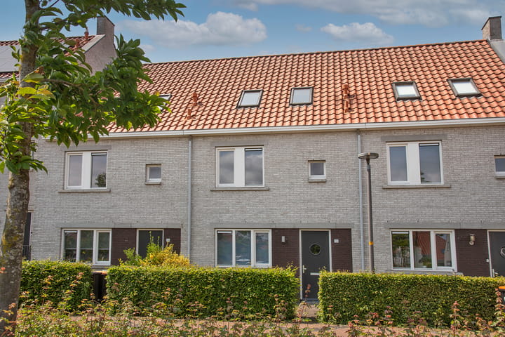 Foto van woning Rozenhof 102, Borne