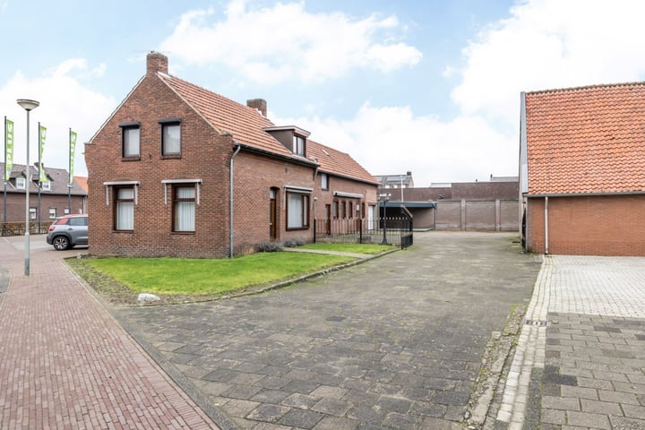Rozenhofje 3 in Montfort foto