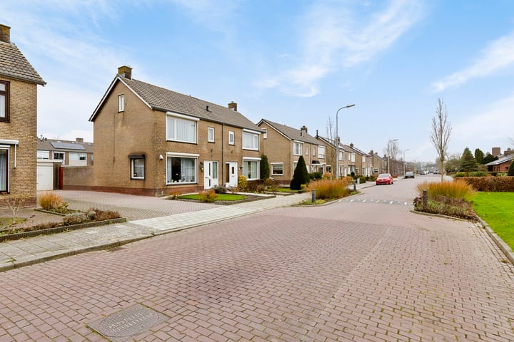 Rozenlaan 24 in Yerseke foto