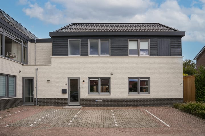 Foto van woning Rozenstraat 1b, Dodewaard