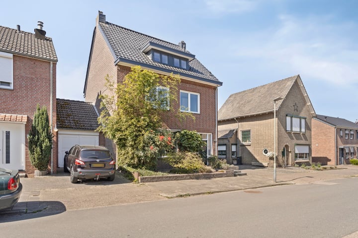 Rozenstraat 24 in Nuth foto