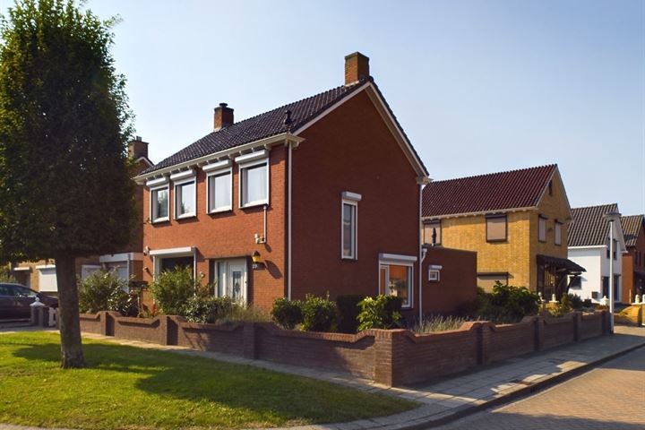 Rozenstraat 29 in St. Willebrord foto