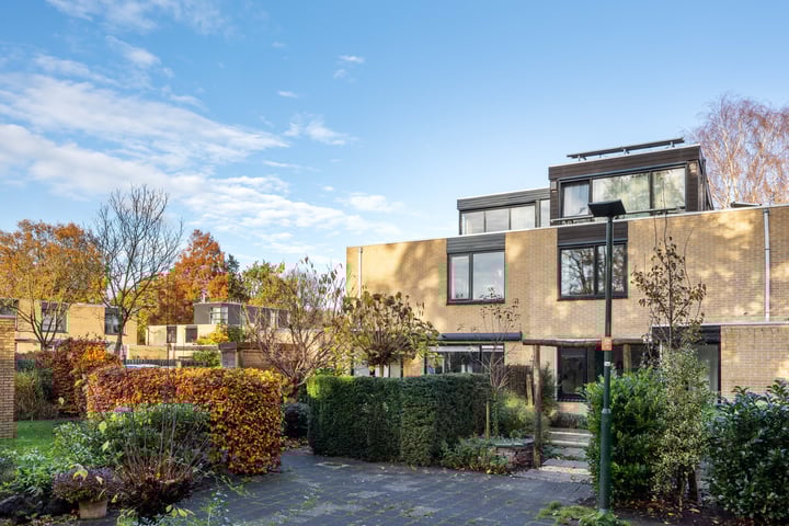 Rozentuin 308 in Voorburg foto