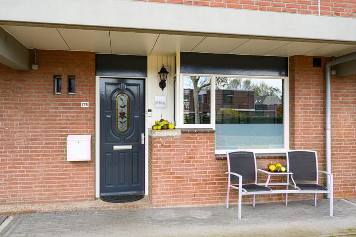 Rozenwerf 178 in Almere foto