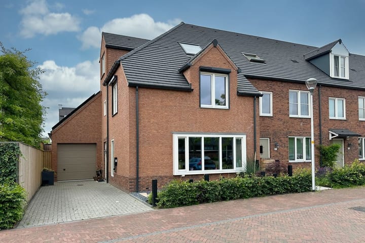 Rozet 19 in Waddinxveen foto
