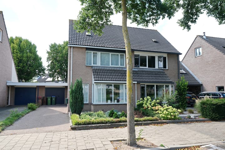 Rubensstraat 12 in Ede foto