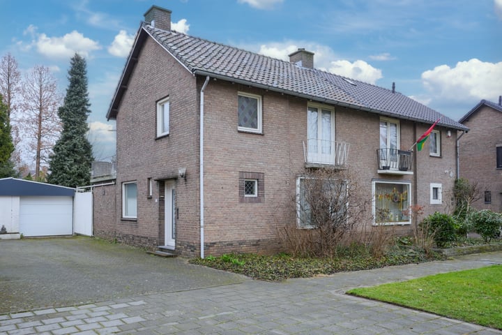 Rubensstraat 14 in Geleen foto