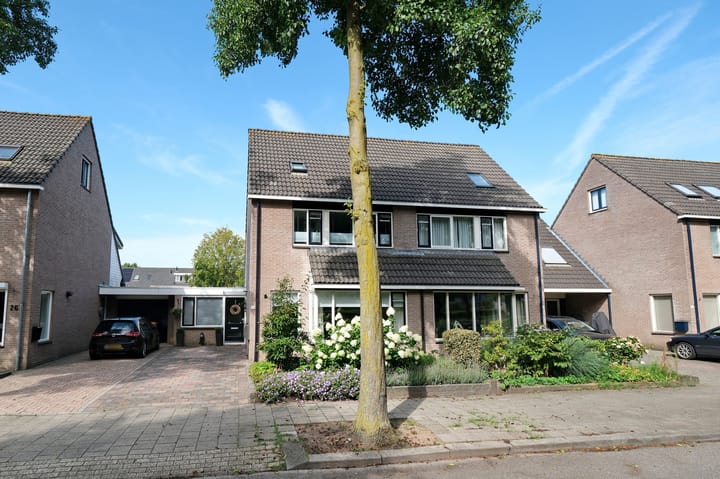 Rubensstraat 24 in Ede foto