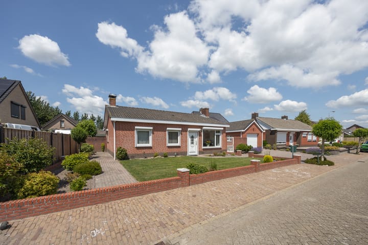Rugstraat 72 in St. Willebrord foto