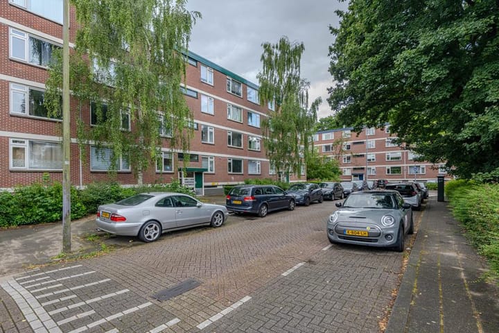 Ruigoord 196 in Rotterdam foto