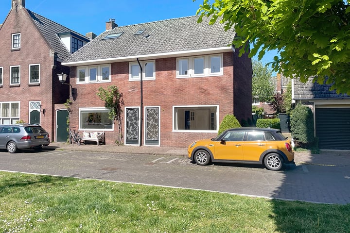 Ruijsdaelplein 27 in Naarden