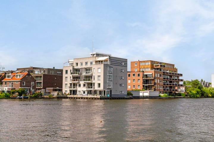 Ruijterveer 19 in Zaandam