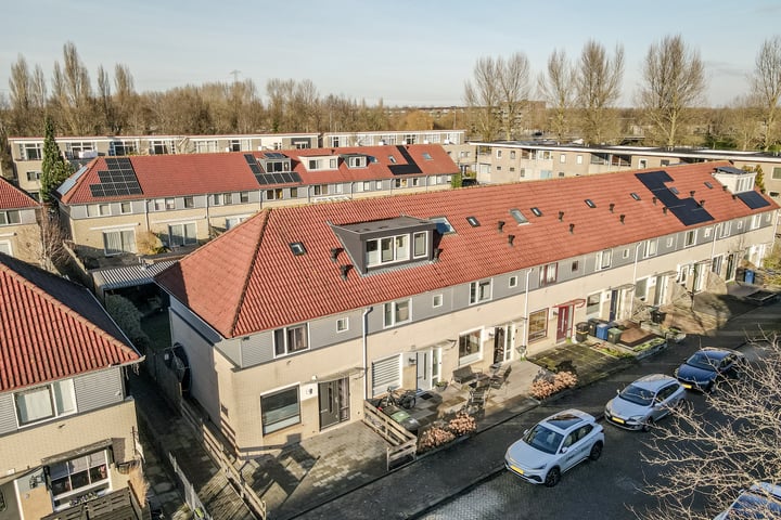 Rumbastraat 18 in Almere foto