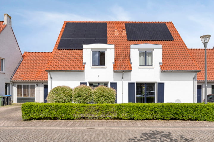 Rutkenshoeve 10 in Helmond foto