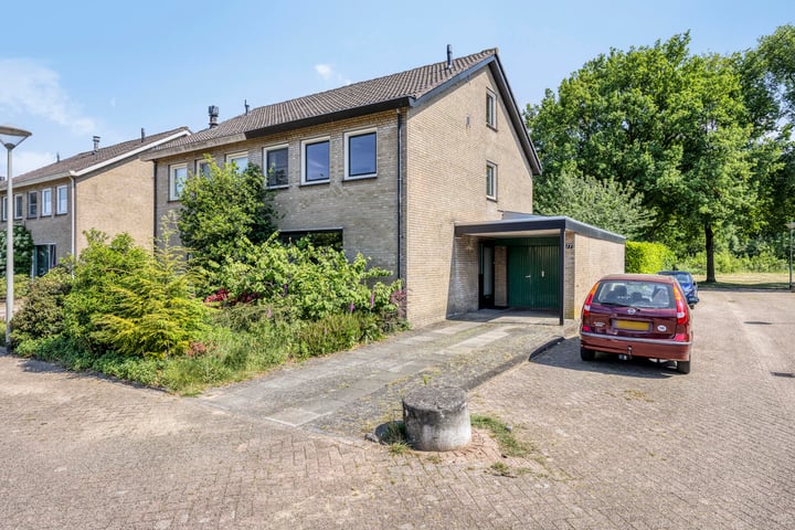 Ruusbroecgaarde 77 in Oss foto