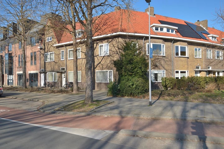 Ruys de Beerenbroucklaan 50 in Heerlen