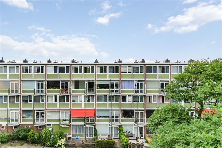 Ruys de Beerenbrouckstraat 135 in Apeldoorn foto