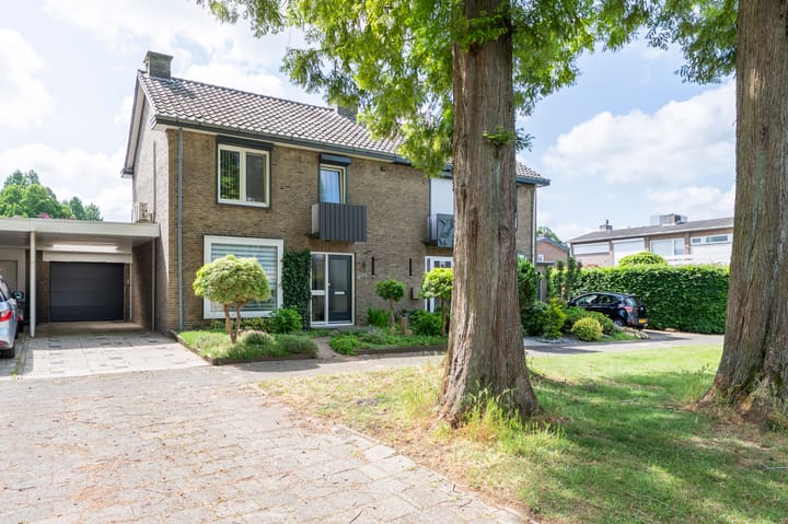 Ruysdaellaan 21 in Geleen foto