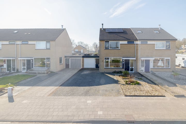 S.H.de Rooshof 16 in Drachten foto