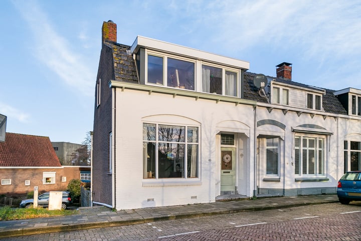 's-Heer Hendrikskinderendijk 83 in Goes foto
