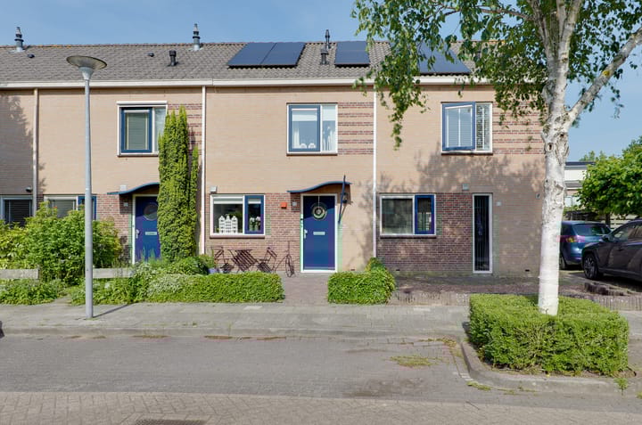 Saffierstoep 88 in Assen foto