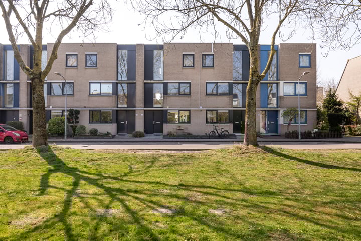 Salvador Allendestraat 28 in Haarlem foto