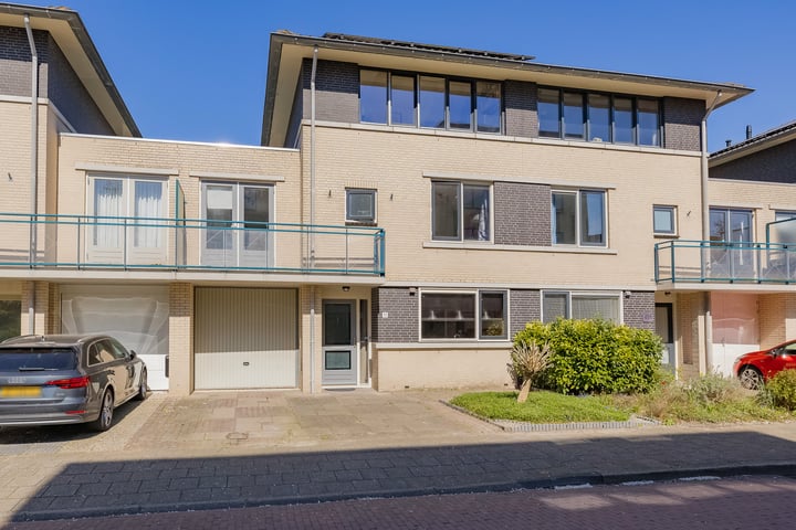 Samsomlaan 11 in Alphen aan den Rijn foto