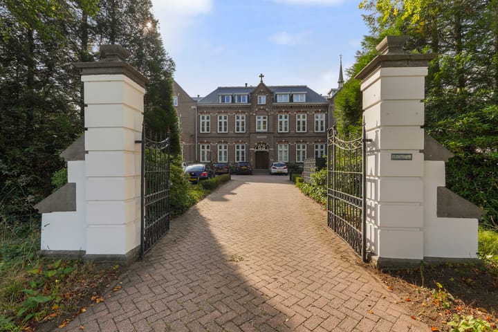 Sancta Monica 17 in Esch foto