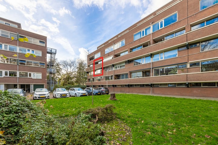 Santhorst 107 in Leiderdorp foto