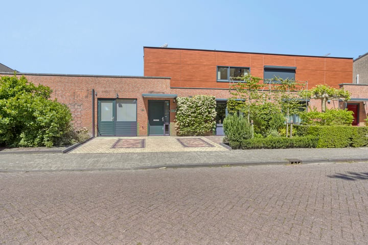 Sara Burgerhartstraat 31 in Oosterhout